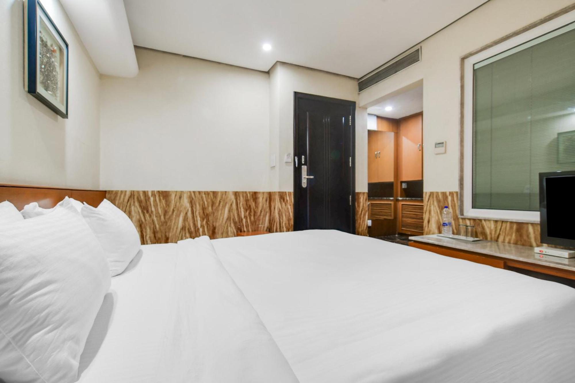 Palette Sapphire Star Chappan Market Hotel *